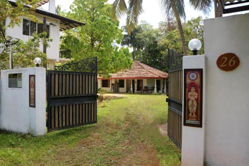 26 Uthsara Leisure - Fully Furnished Colonial Villa