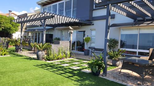 Amelia's by the Sea 4