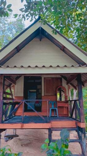 Sunset Beach Bungalow Koh Pu