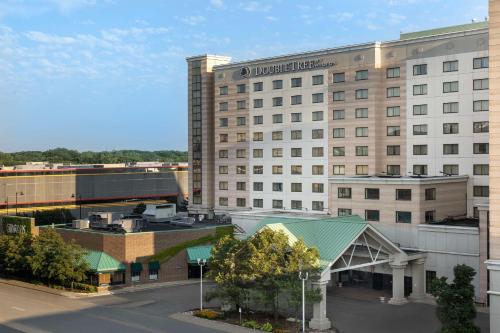 DoubleTree by Hilton Chicago O'Hare Airport-Rosemont - Hotel