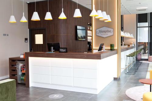 Hampton By Hilton Munich City Center East - image 12