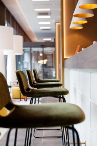 Hampton By Hilton Munich City Center East - image 3