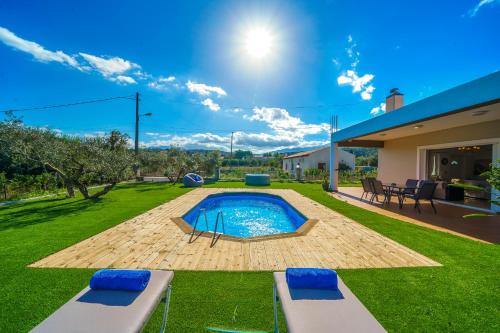 Villa Lima Pool & Jacuzzi Chania