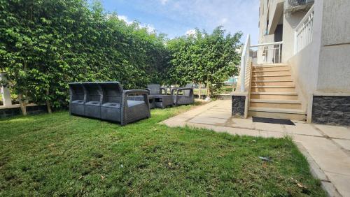 Modern apartment with private garden Madinaty