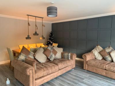 Ben Arthur's Bothy Luxury Flat - image 9