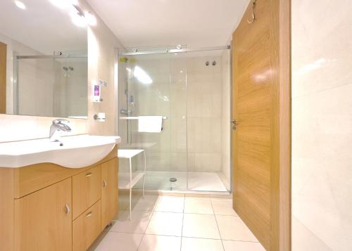 Amazing 2 Bedroom Apartment Skol Marbella - image 13