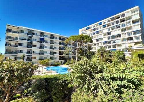 Amazing 2 Bedroom Apartment Skol Marbella - image 14
