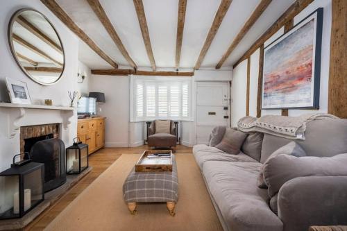 Dragonfly Cottage, Long Melford