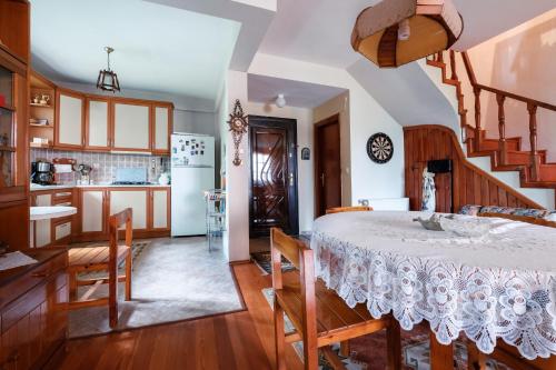 Villa with Garden 10 min to Sapanca Lake