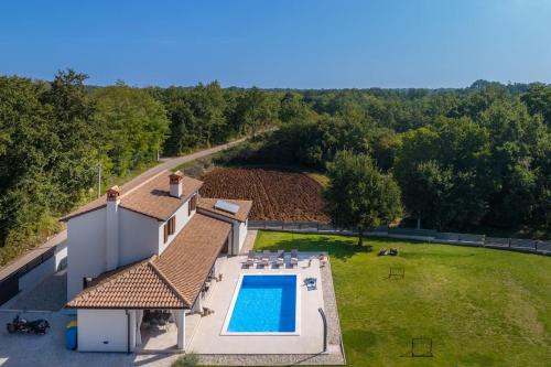 Villa Valma by IstriaLux in Rezanci