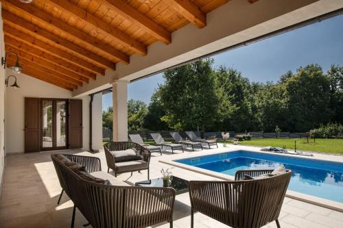 Villa Valma by IstriaLux in Rezanci
