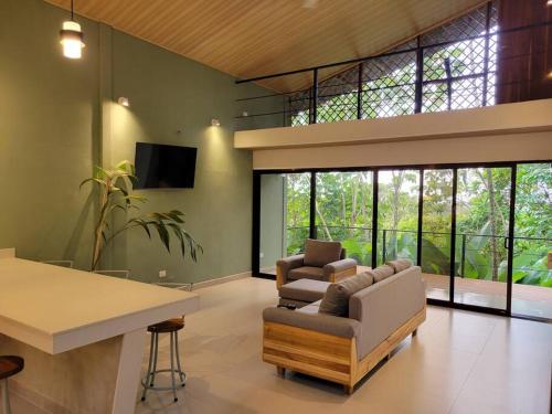 Harmony house (ocean & forest view, waterfall)