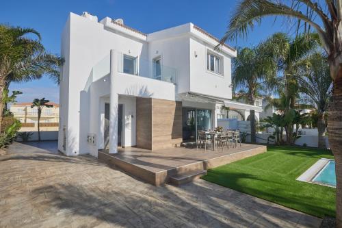 A szálláshely kívülről, Sunrise Villas in Sotira