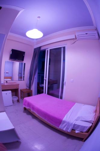 Single Room image 2