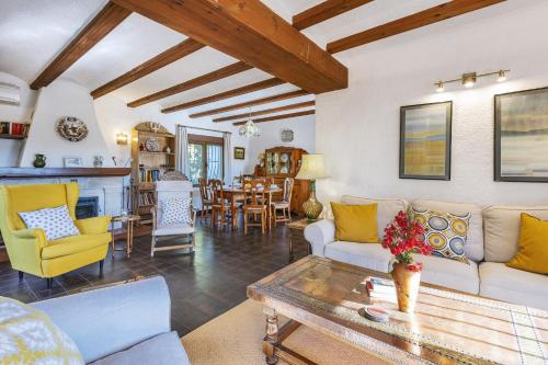 Shared lounge/TV area, Casa Alba near Montgo Massif