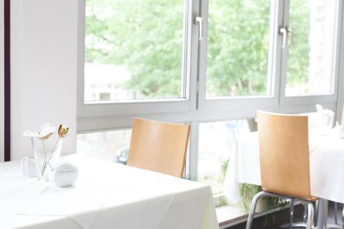 Hotel Ambiente - image 7