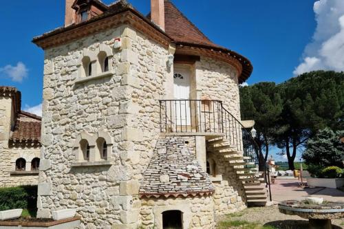 La Tour de Pérès - Location saisonnière - Ayguetinte