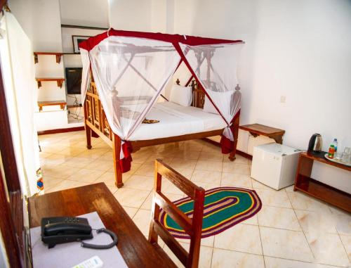 Family Room with Private Bathroom image 10