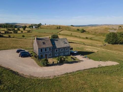 Le Buron du Bessou gîte à louer Lacalm