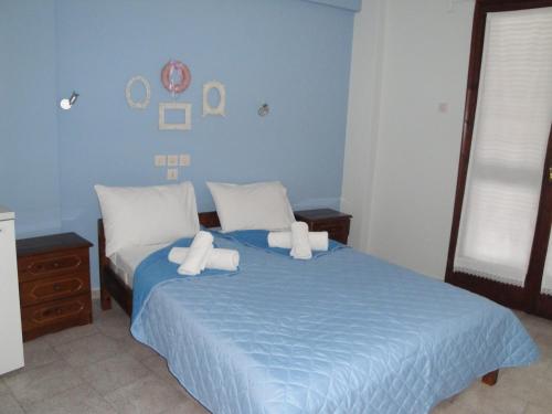 Filia - Skiathos Town
