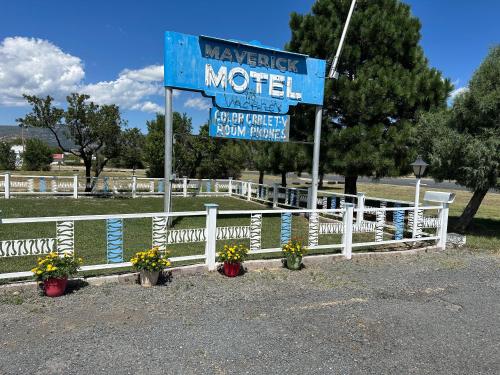 Maverick Motel - Accommodation - Raton