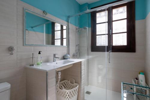 Four-Bedroom Villa image 10