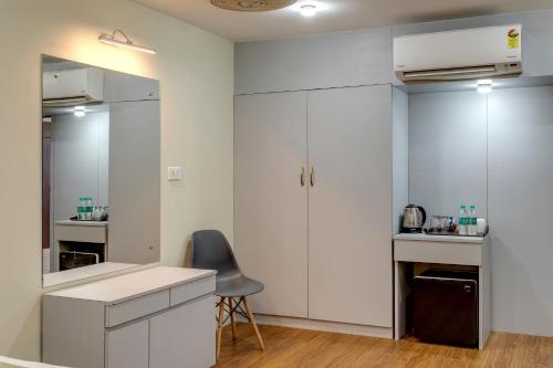 Superior Double Room image 10