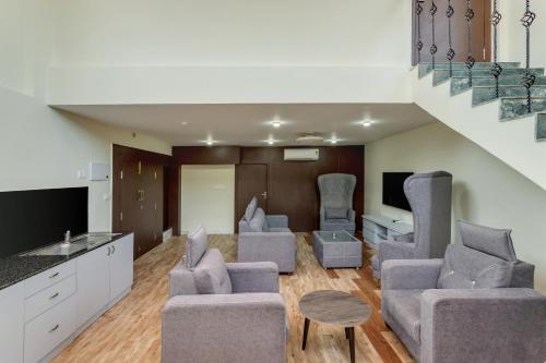 Studio Apartment image 6