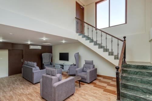 Studio Apartment image 5
