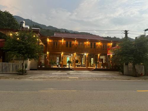 Restaurant, Homestay Hoa Thao - Bus ,Trek & motorbike in Mu Cang Chai