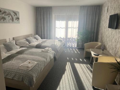 Hospudka na konci sveta in Tosovice