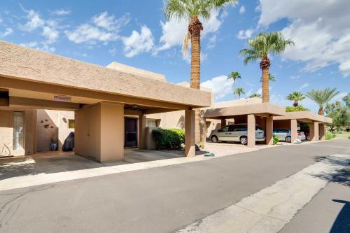 Southwestern Getaway in Mesa with Patio and Pool Access - image 10