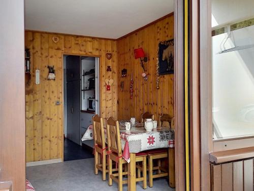Studio lumineux renove, au pied des pistes, balcon sud, 3 pers. sans animaux - FR-1-344-175 near Le Medzery