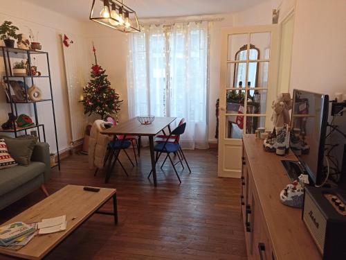 Appartement RER A vers Paris - Location saisonnière - Saint-Maur-des-Fossés