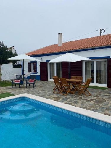 Dārzs, Ferroa Guest House in Casa Branca