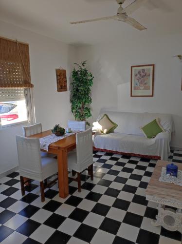 La llar de Marisa, els Muntells (Delta de l'Ebre) in Els Muntells