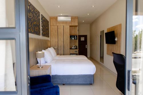 Acres Inn Klerksdorp Room Type - Twin Room with Balcony