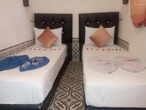 Twin room, shared bathroom