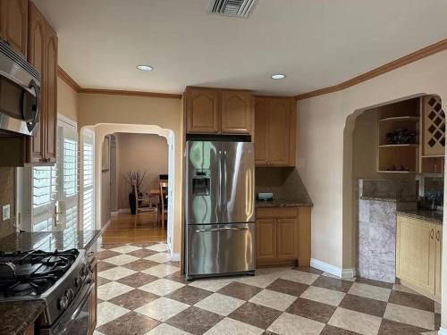 ৎ୭ Privacy Rangeview ৎ୭ in Glendale, USA