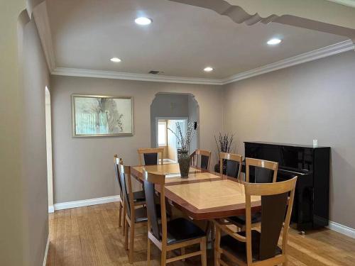 ৎ୭ Privacy Rangeview ৎ୭ in Glendale, USA