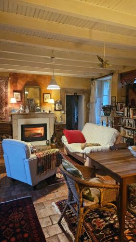 Longere Typique — Charmante chambre d'Hote - Saint-Christophe-le-Chaudry