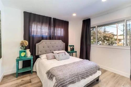 ৎ୭ Canoga Park View ৎ୭ in Los Angeles, USA