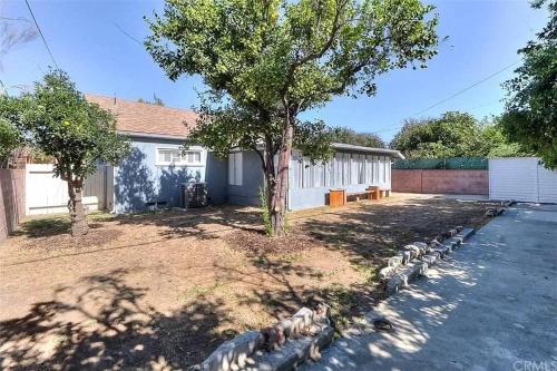 ৎ୭ Canoga Park View ৎ୭ in Los Angeles, USA