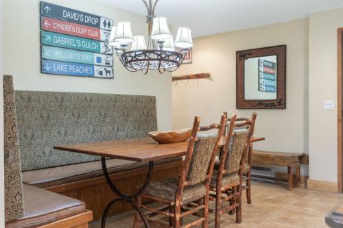 Charter at Beaver Creek E120 1BR,2BA in Beaver Creek, USA