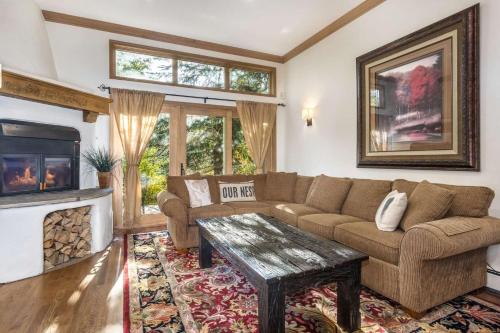 Meadow Dr 4879 #C in Vail, USA