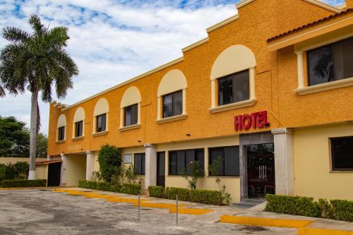 . Hotel y Villas Costa del Sol