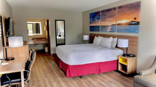 Days Inn by Wyndham St George - image 2