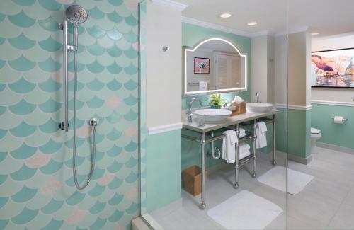 Island View Junior Suite room in Ocean Key Resort & Spa