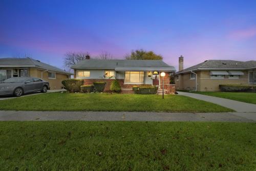 Cozy 3BR Westland Retreat home in อิงค์สเตอร์