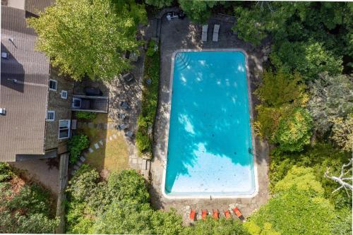 Falmouth Breeze Escape Falmouth Breeze Escape